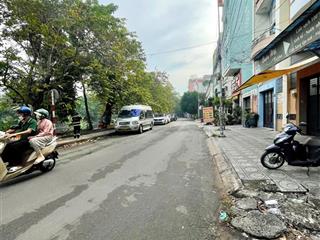 Gia đình đi định cư, bán nhà hxh phạm văn đồng, bình thạnh 5x25m,5 lầu hđt 50tr/tháng, giá 14,5 tỷ