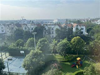 Bán ch tòa s1 vinhomes symphony, giá 6,2 tỷ view bể bơi biệt thự, diện tích 63,7m2  0915 159 ***