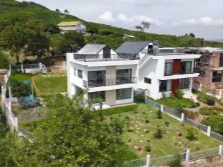 Biệt thự ngoại ô đà lạt 519m² 200mtc ôm suối, săn mây view đồi thông 3 tỷ 4 nội thất cơ bản