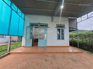 Nghỉ dưỡng ven đà lạt sẵn nhà nhỏ 330m² 200m thổ cư view rừng thông, giáp suối đá nhỏ