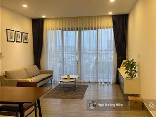 Bán 3pn 105m2 đầy đủ nội thất  giá 9,3 tỷ all in nhà đẹp trống sẵn tầng trung  cc palm heights