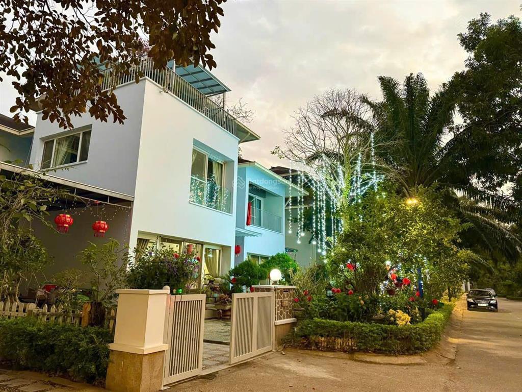Giảm ngay 2 tỷ cho khách chốt trong tuần  căn vườn mai  ecopark.  hoàng đạo 0982 996 ***