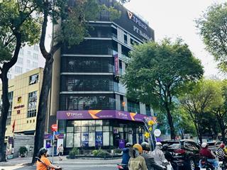Building 2mt trần hưng đạo quận 1  dt 15 x 15m. cn 3.000m2 sàn  hầm  11 tầng  giá 150 tỷ