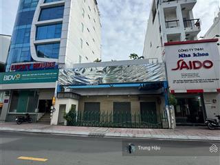 Bán nhà siêu vị trí mt huỳnh văn bánh phú nhuận  dt 11 x 20m  cn 200m2  2 tầng  giá 60 tỷ