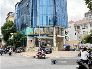Bán toà nhà mt phổ quang q.tân bình  dt 11 x 22m  cn 1.200m2  hầm  6 tầng  giá 70 tỷ