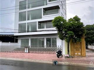 Hót hót  bán tòa nhà 5 tầng  mt xa lộ hà nội thảo điền quận 2  dt 20 x 26m  giá 100 tỷ