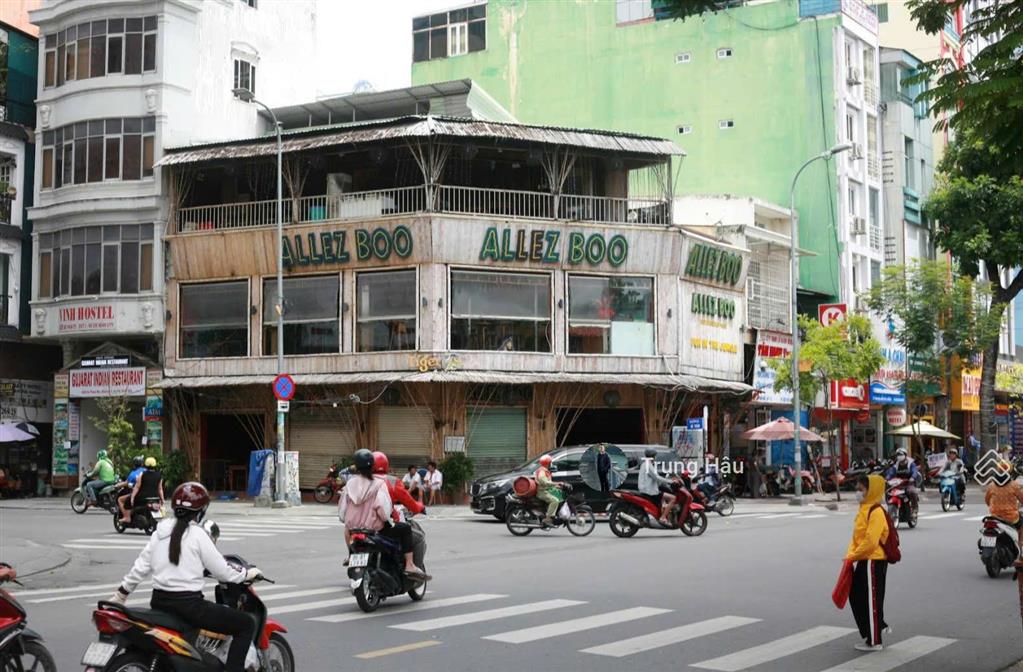Siêu vị trí góc 2mt phố tây bùi viện quận 1 dt 15 x 15m 3 tầng hđt 550 triệu giá 110 tỷ