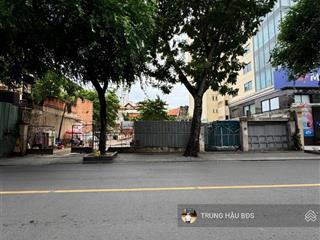 Tin thật 100% giá chỉ 200 triệu/m2. dt 20x22m  cn 400m2  gpxd hầm  8 tầng  mặt tiền quận 1