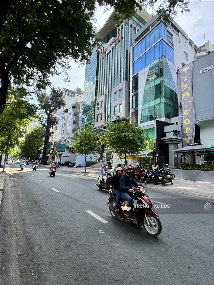 Bán toà nhà mt cao thắng quận 3  dt 9 x 28m  hầm  10 tầng  hđt 600 triệu  giá 150 tỷ