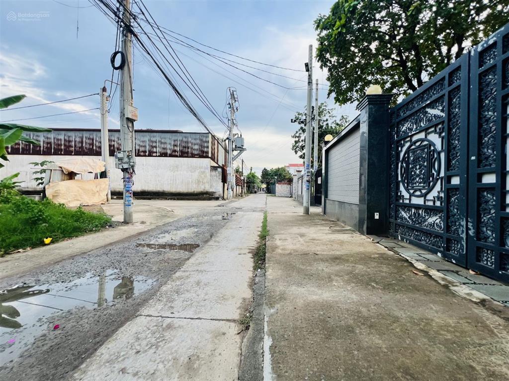 Nhà lầu tân vạn ngay cầu bửu hoà đường 7m