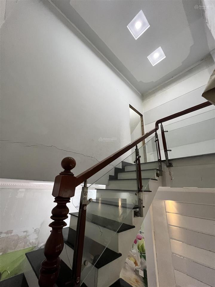 Nhà lầu tân vạn ngay cầu bửu hoà đường 7m