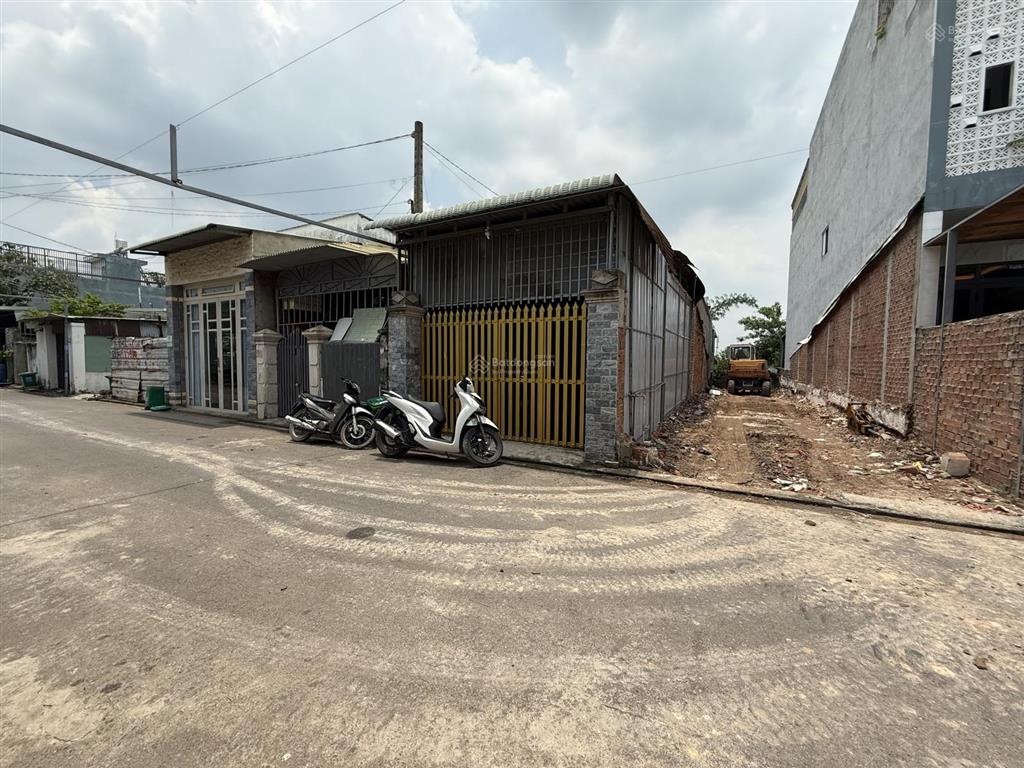 Bán lô đất 135m2 đường thông 7m