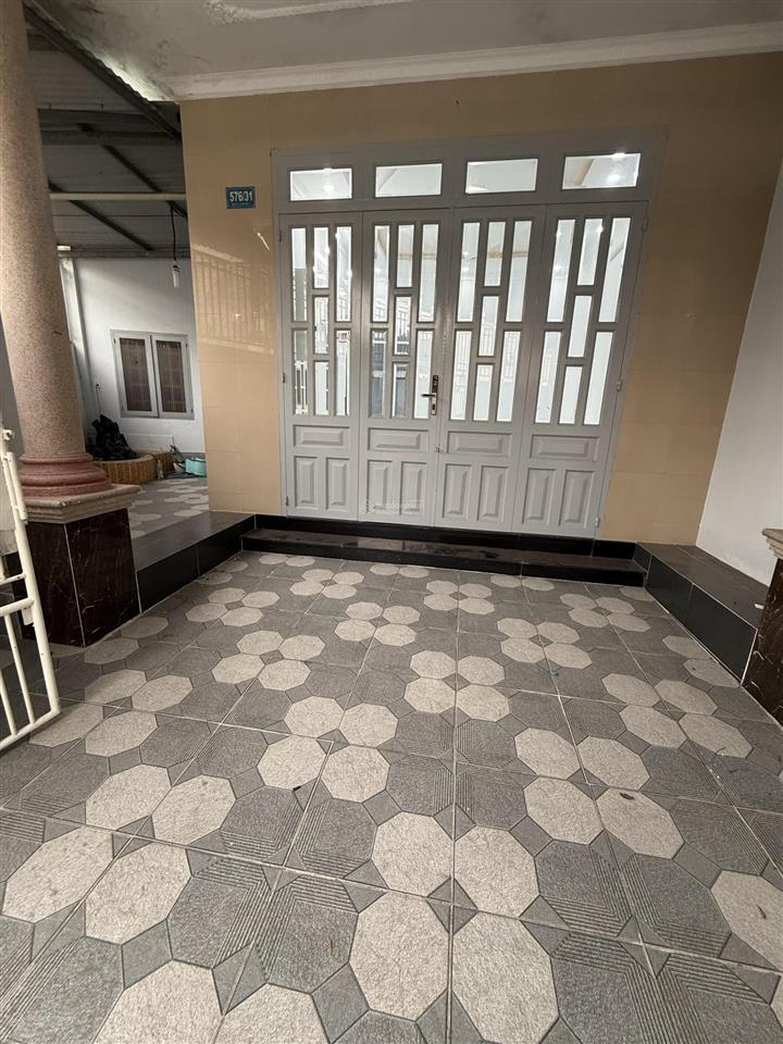 Bán nhà 110m2 thổ cư 100% đường thông ô tô  3 phòng ngủ