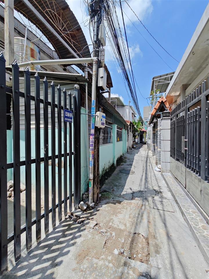 Bán lô đất 69m2 thổ cư 100% ngay công an tỉnh