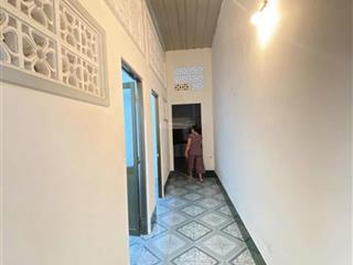 Bán đất tặng nhà cấp 4 cũ  đường xe hơi 5m