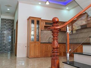 Mua nhà tặng nội thất đẹp bình chánh