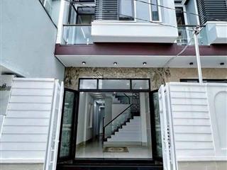 Nhà 1 trệt 1 lầu, đường xe tải, gần khu công nghiệp cầu tràm