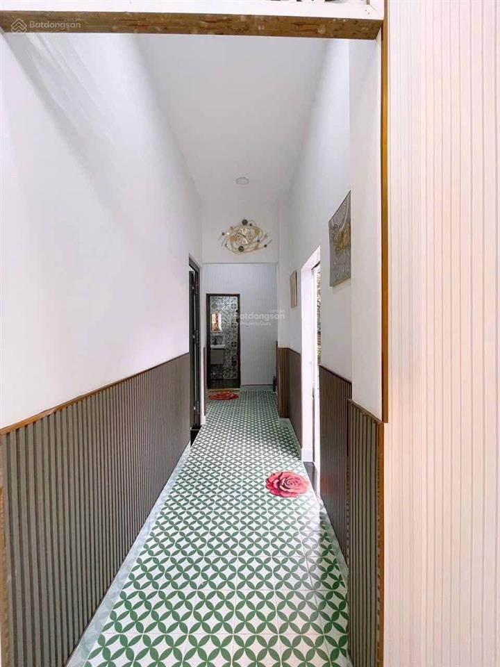 Sp mới nhà cấp 4 căn góc 2 mặt tiền hẻm xe hơi thoáng mát tân kim  hẻm an ninh, sạch sẽ