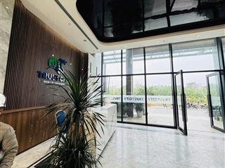 Chính chủ cần bán căn 2n 1vs view hồ thiên nga thoáng, tầng đẹp, nhà mới tinh, giá tốt nhất toà nhà