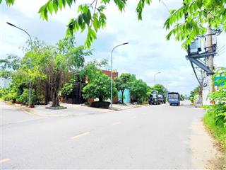 Hàng ngộp. siêu rẻ. lô góc 2 mặt tiền đường trường lưu, long trường, quận 9