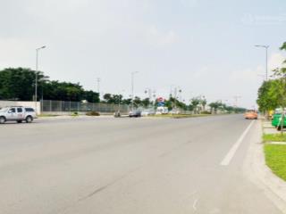 Hàng ngộp. siêu rẻ. đất 2 mt trước sau. hxh đường bưng ông thoàn, phú hữu, quận 9