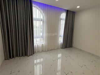 Hàng ngộp. siêu rẻ. hxh đường lã xuân oai. long trường. quận 9.