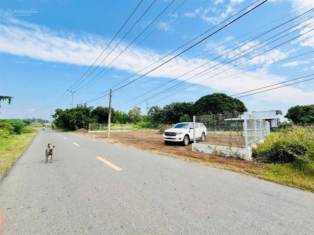 Bán 2 lô đất mặt tiền 14m đường nguyễn huệ xã đất đỏ tp hcm.khu dân cư ở kín,giao thông thuận lợi