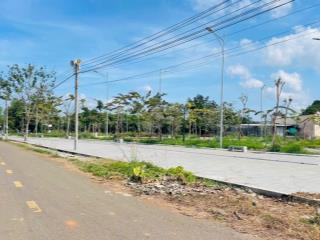 Mặt tiền lương thế vinh đối diện chợ đất đỏ tp hcm.vị trí đắc địa đường thông ra võ thị sáu & ql55