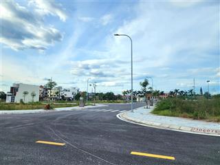 Chính chủ gửi bán lô đất đấu giá bái ngoài hoa động. diện tích 90m2 ngang 6m. đường 7m, vỉa hè 3m