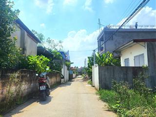 Dành cho anh chị thích ở gần sát hoàng huy ạ. cc gửi e lô đất ngay sát hoàng huy. lô1 73,1m trên đ