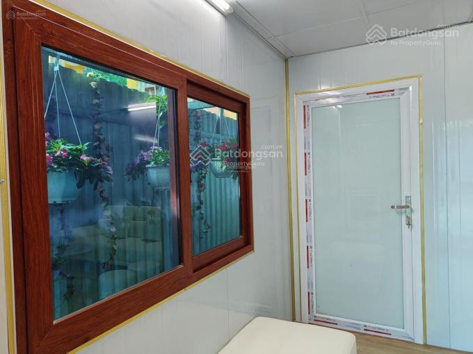 3,6 tỷ có ngay 90 m2 đất lô góc đường to 3 mặt tiền,tặng nhà 2 ngủ khép kín tại thạch cầu long biên