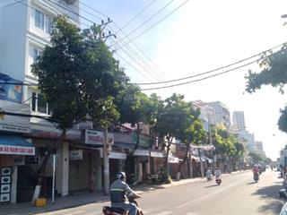 Cần bán khách sạn mặt tiền đường dã tượng  nha trang 19 phòng giá đầu tư chỉ 14tỷ. ngay biển