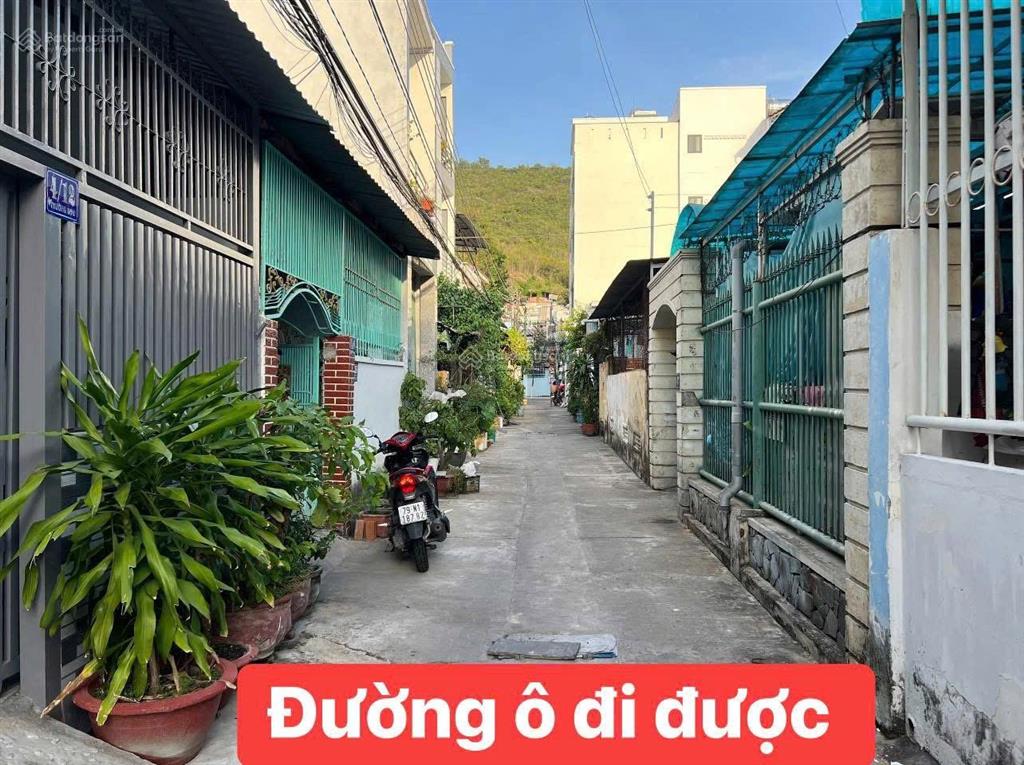 Bán nhà đường trường sơn nha trang gần chung cư ph giá chỉ 3.98 tỷ
