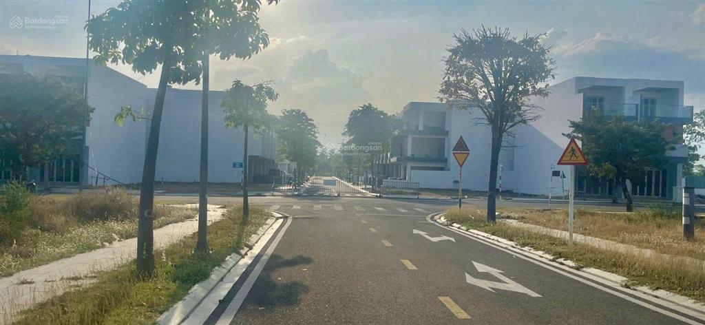 Bán lô biệt thự mỹ gia gói 7 kề góc 238,6m2 giá 37.5tr/m2