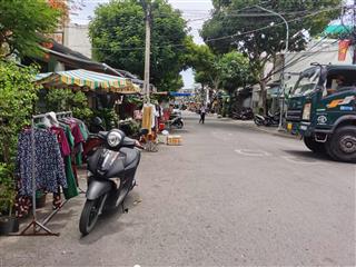 Bán đất tặng nhà c4 mặt tiền đường vạn hoà  chợ đầm nha trang giá tốt
