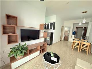 Bán căn hộ hoàng quân a2  2pn, full nội thất, sổ đỏ sang tên tự do, giá 1,85 tỷ