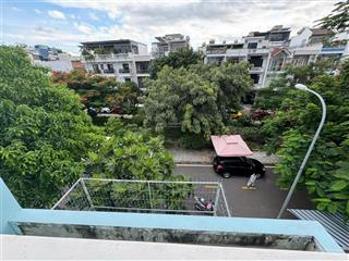 Bán nhà 3 tầng đối diện công viên  kđt hà quang 2, nha trang  giá 6,8 tỷ