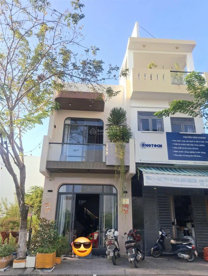 Bán nhà tđc vcn phước long 2 nhà 1 trệt 1 lầu giá 6 tỷ 360 (bao phí)