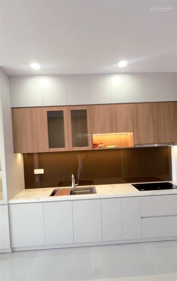 Bán nhà tđc vcn phước long 2 nhà 1 trệt 1 lầu giá 6 tỷ 360 (bao phí)