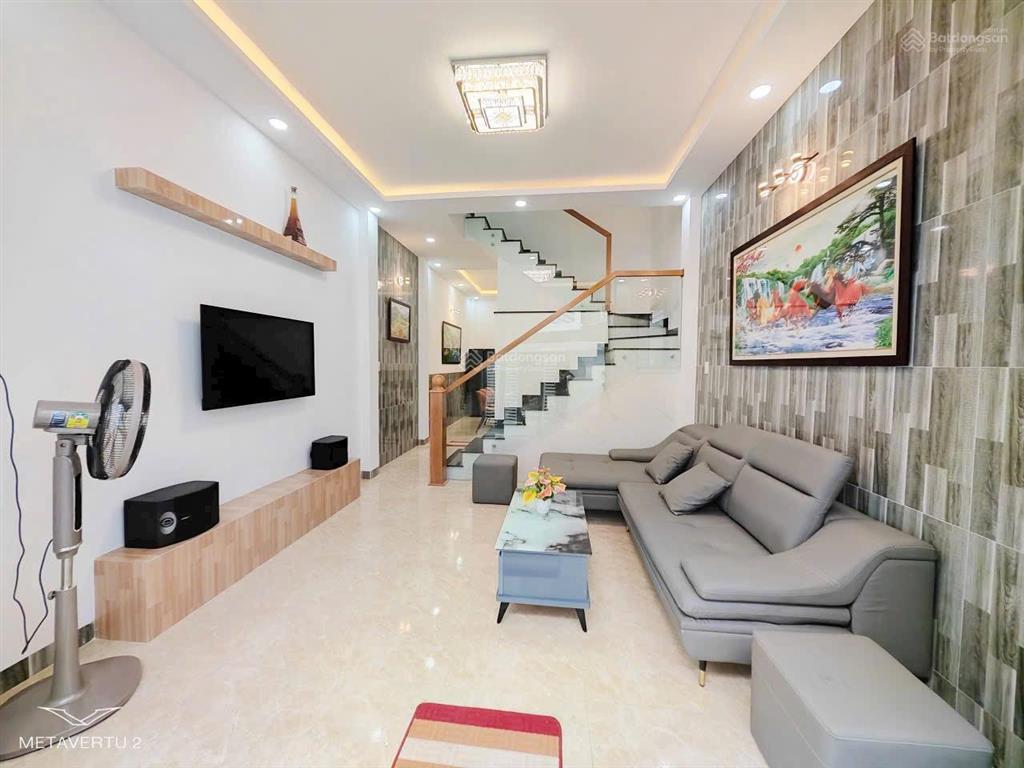 Bán nhà mới xây 3 tầng hẻm cao đài hải đức gần chùa phật trắng nha trang full nội thất giá tốt