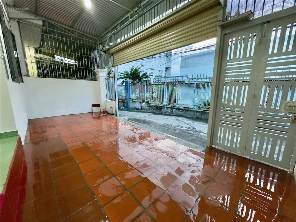 Nhà đẹp gần biển phạm văn đồng nha trang hẻm ô tô quay đầu giá 4,5 tỷ