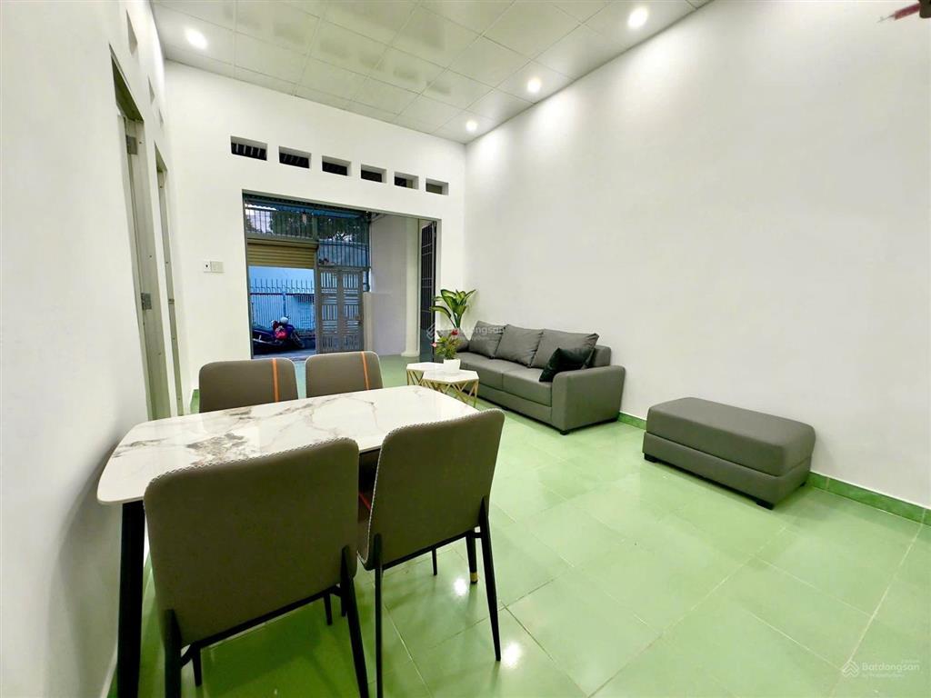 Nhà đẹp gần biển phạm văn đồng nha trang hẻm ô tô quay đầu giá 4,5 tỷ