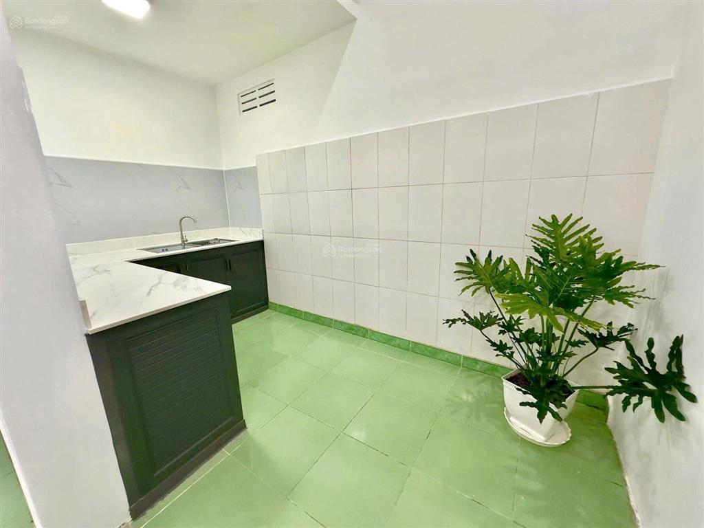 Nhà đẹp gần biển phạm văn đồng nha trang hẻm ô tô quay đầu giá 4,5 tỷ