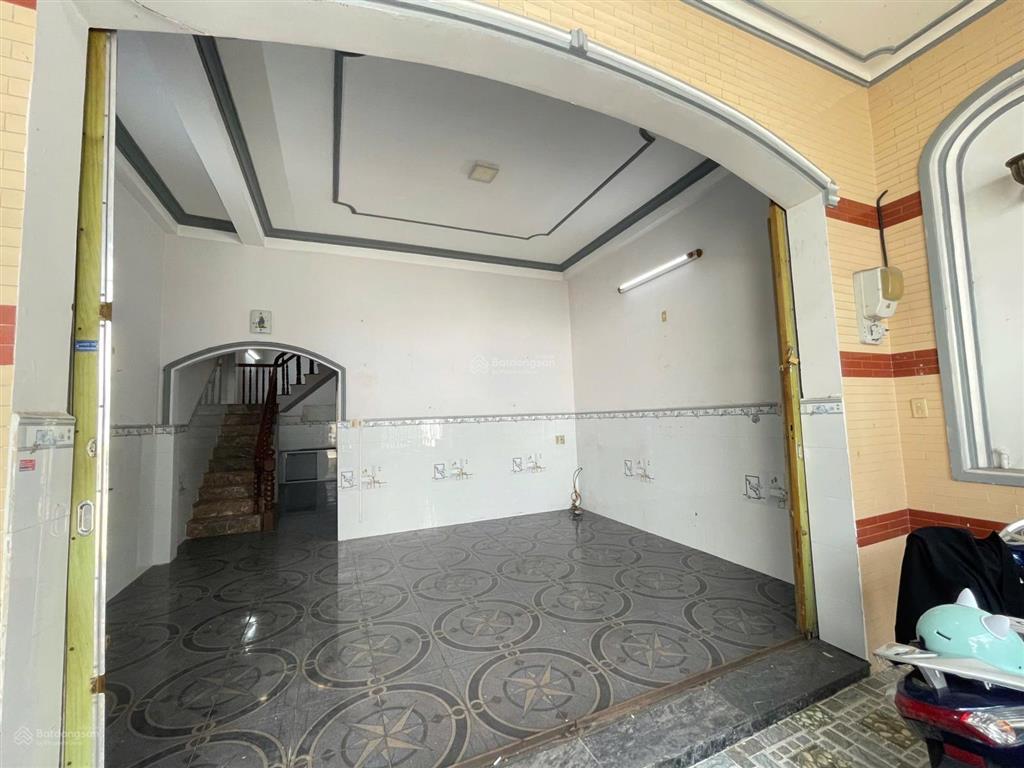 Bán nhà 2 tầng cách đường trần phú nha trang 1 chỉ 1 căn giá tốt