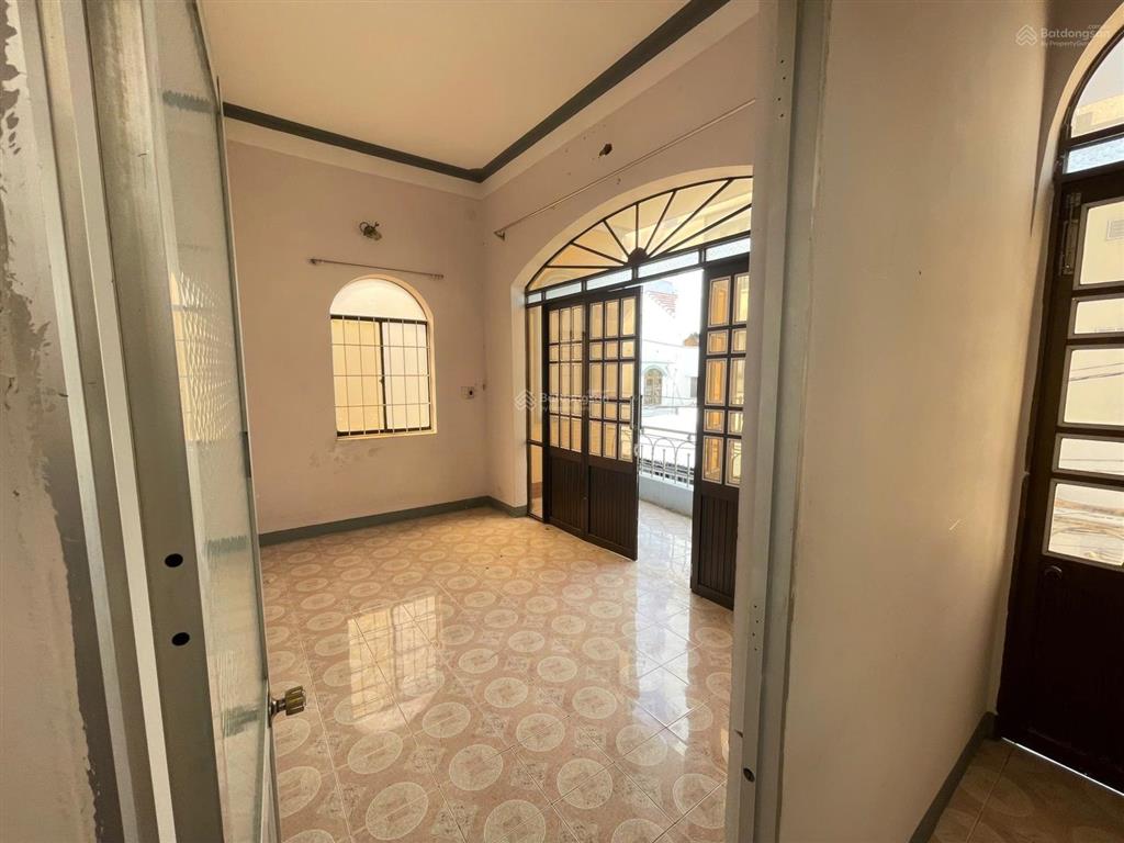 Bán nhà 2 tầng cách đường trần phú nha trang 1 chỉ 1 căn giá tốt