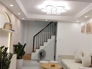 Bán nhà riêng 15m2, 4,6 tỷ, đội cấn, cống vị, ba đình, hà nội  giá cực chất