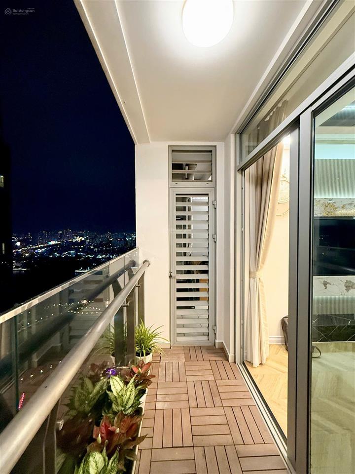 Cơ hội hiếm! 3pn  view sông  full nội thất sổ sẵn  giá 14 tỷ  chốt nhanh  0922 565 ***