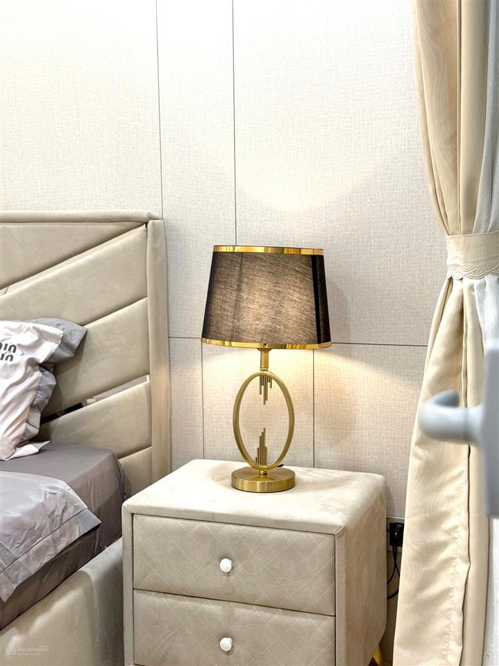 Cơ hội hiếm! 3pn  view sông  full nội thất sổ sẵn  giá 14 tỷ  chốt nhanh  0922 565 ***