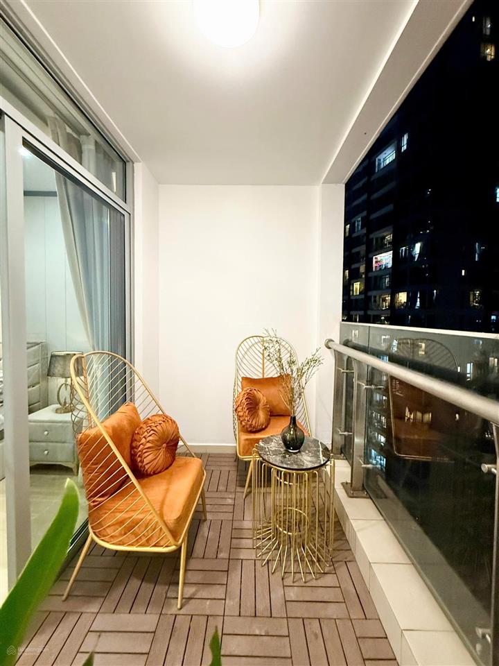 Cơ hội hiếm! 3pn  view sông  full nội thất sổ sẵn  giá 14 tỷ  chốt nhanh  0922 565 ***