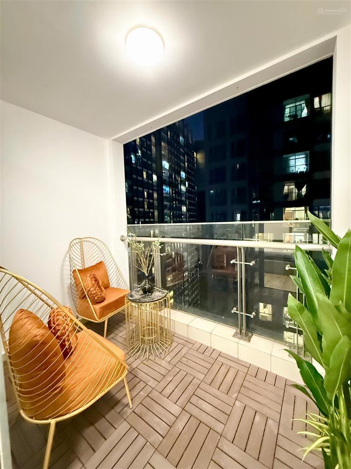 Cơ hội hiếm! 3pn  view sông  full nội thất sổ sẵn  giá 14 tỷ  chốt nhanh  0922 565 ***